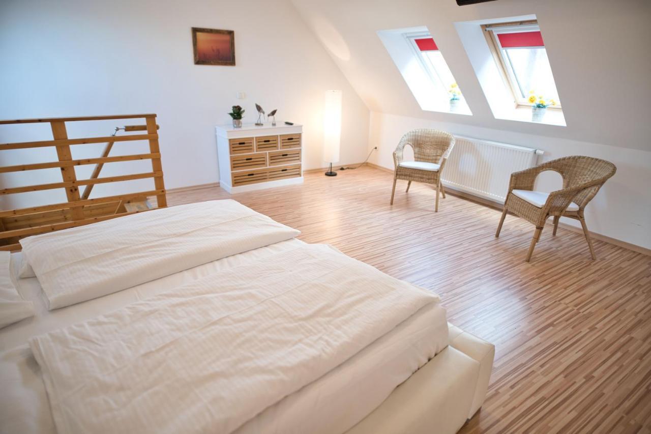 Zum Goldenen Anker Aparthotel Щралзунд Екстериор снимка